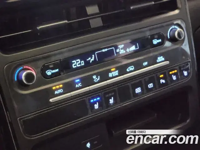 Hyundai Staria 2026 — Photo 5/20