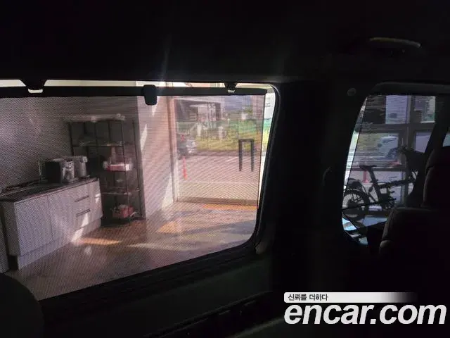 Hyundai Staria 2026 — Photo 6/20
