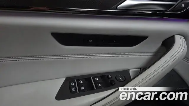BMW M5 2020 — ფოტო 27/33