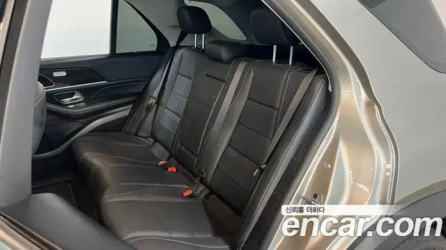 Mercedes-Benz GLE-Class 2022 — Фото 13/20