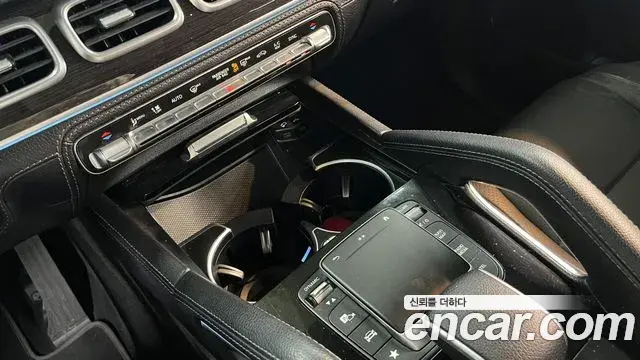 Mercedes-Benz GLE-Class 2022 — Фото 16/20