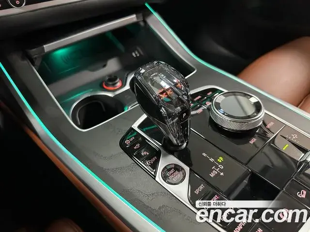 BMW X7 2021 — ფოტო 8/20