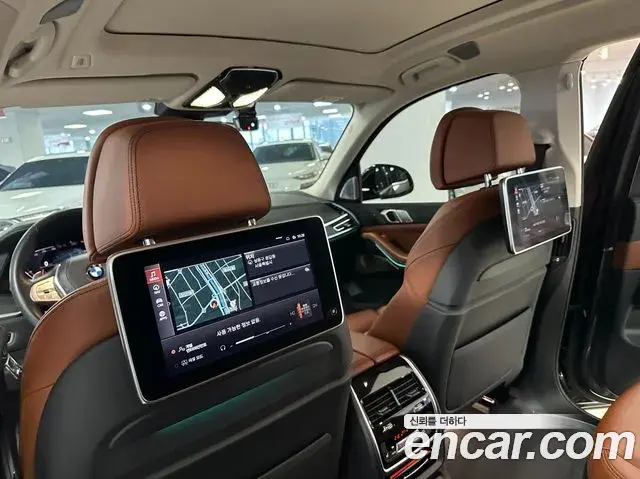 BMW X7 2021 — ფოტო 4/20