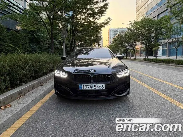 BMW 8 Series 2026 — Şəkil 10/12