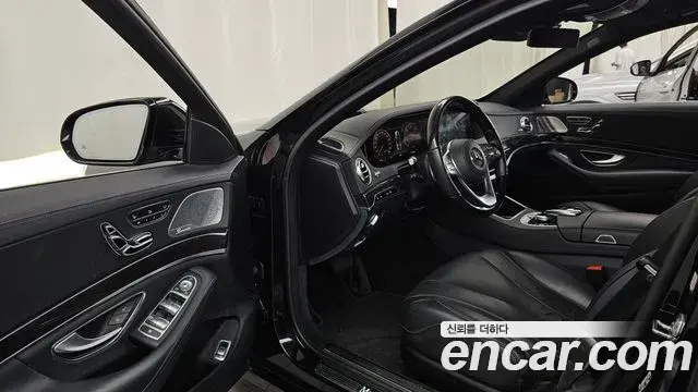 Mercedes-Benz S-Class 2019 — Photo 10/20