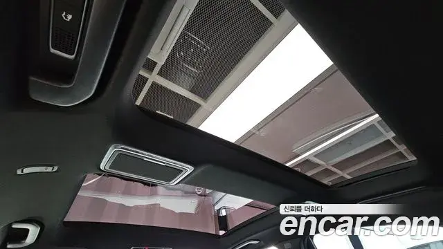 Mercedes-Benz S-Class 2019 — Photo 17/20