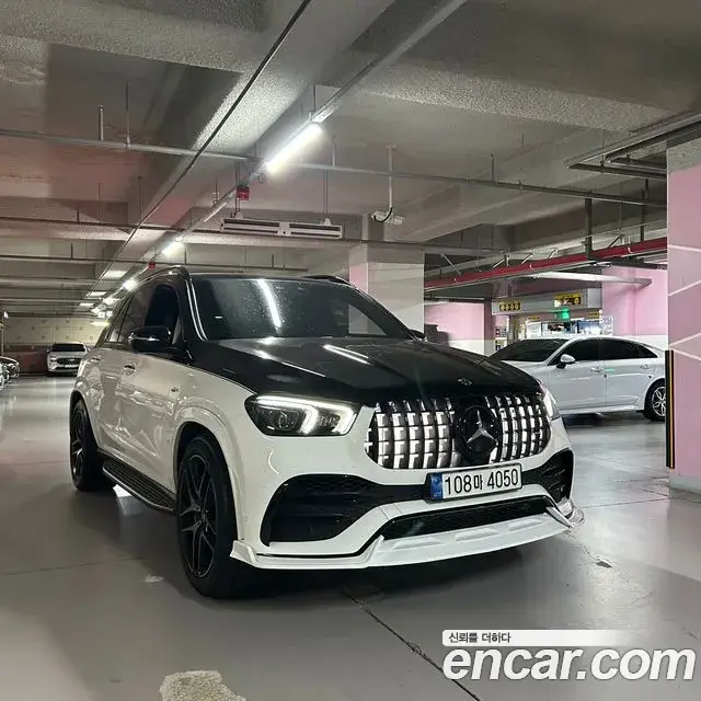 Mercedes-Benz GLE-Class 2020 — Фото 1/10