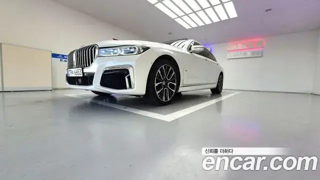 BMW 7 Series 2020 — ფოტო 18/20