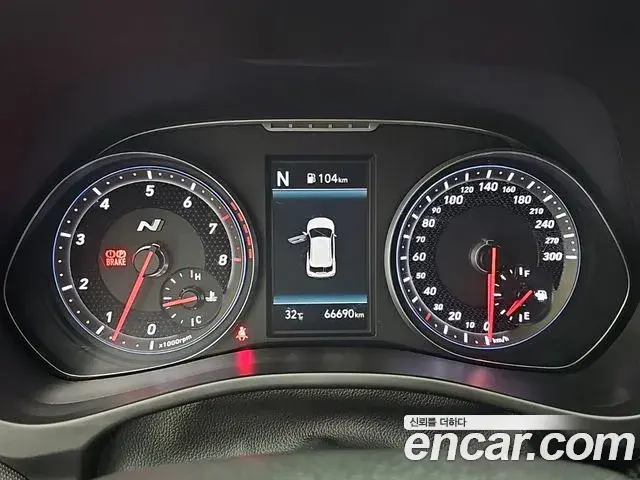 Hyundai Veloster 2020 — Фото 6/18