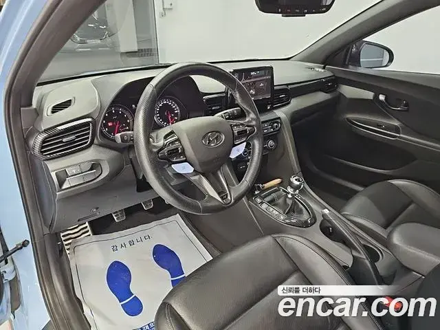 Hyundai Veloster 2020 — Фото 10/18