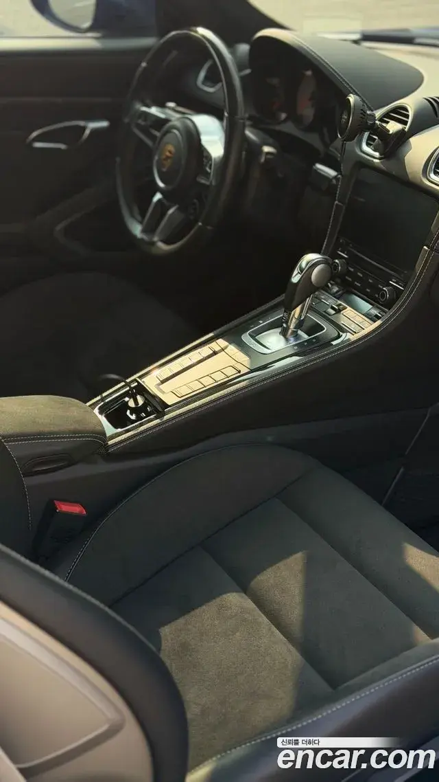 Porsche 718 Cayman 2021 — ფოტო 16/19