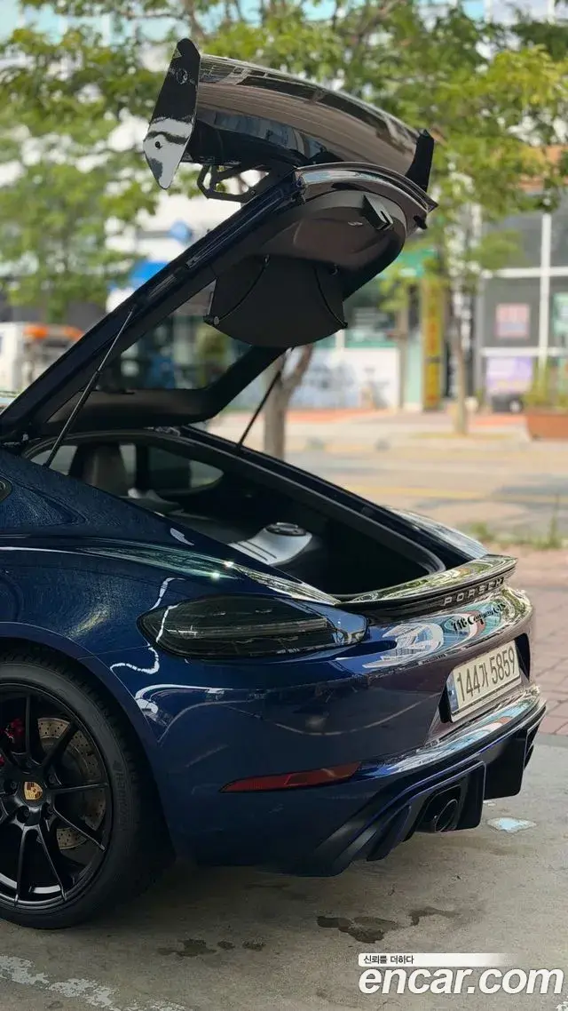 Porsche 718 Cayman 2021 — ფოტო 2/19