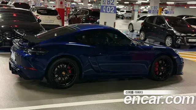 Porsche 718 Cayman 2021 — ფოტო 17/19