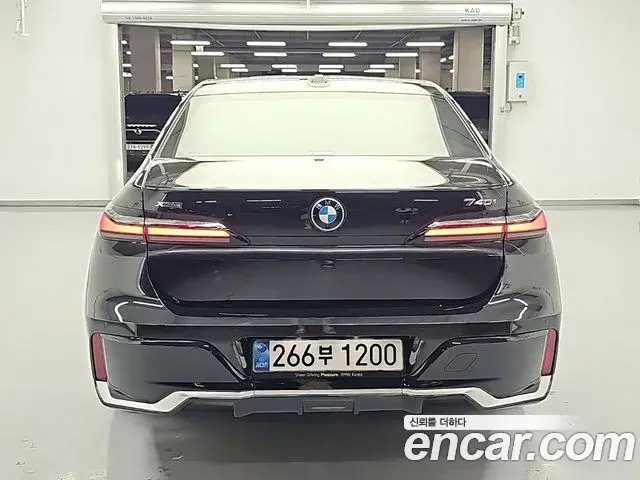 BMW 7 Series 2025 — Photo 20/20