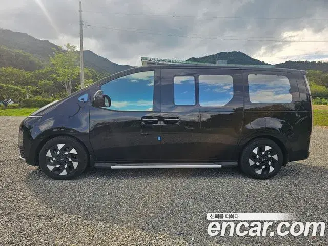 Hyundai Staria 2026 — Şəkil 11/20