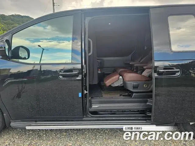 Hyundai Staria 2026 — Şəkil 3/20