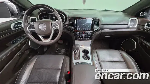 Jeep Grand Cherokee 2019 — Photo 15/37