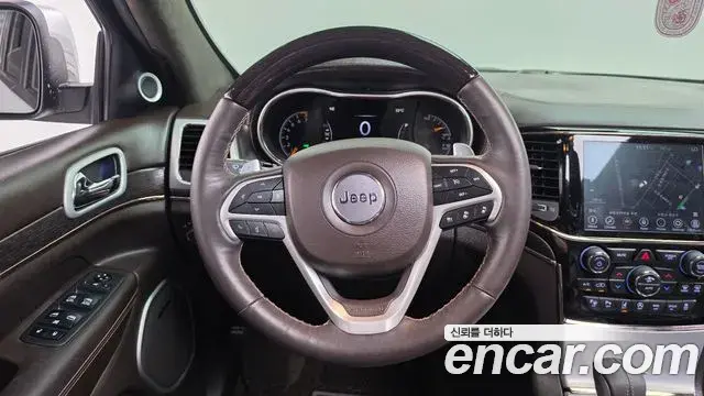 Jeep Grand Cherokee 2019 — Photo 13/37