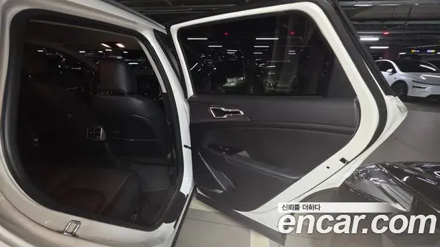 Kia Sportage 2022 — Фото 10/18