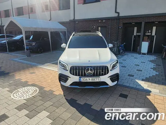 Mercedes-Benz GLB-Class 2023 — Фото 2/10