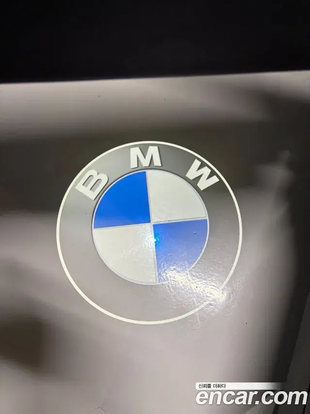 BMW X7 2022 — Фото 17/18