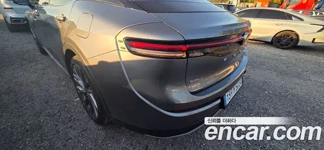 Toyota Crown Crossover 2025 — Şəkil 6/16