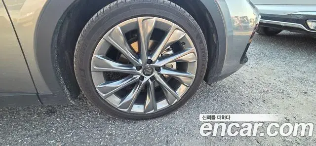 Toyota Crown Crossover 2025 — Şəkil 11/16