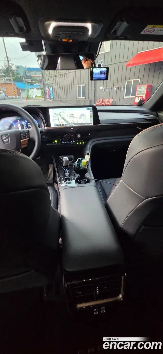 Toyota Crown Crossover 2025 — Şəkil 2/16