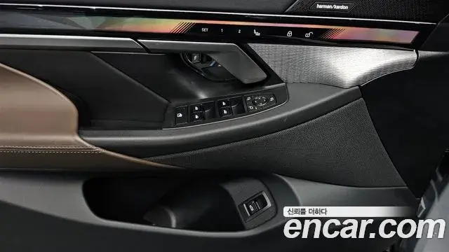 BMW 5 Series 2024 — ფოტო 36/36