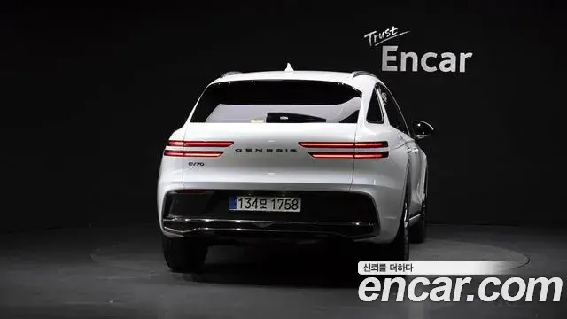 Genesis GV70 2025 — ფოტო 11/30