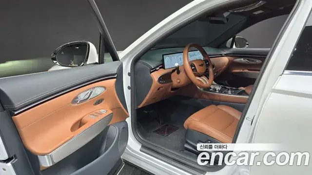 Genesis GV70 2025 — ფოტო 25/30