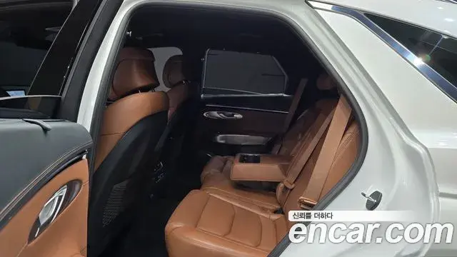 Genesis GV70 2025 — ფოტო 16/30