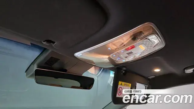 Genesis GV70 2025 — ფოტო 29/30
