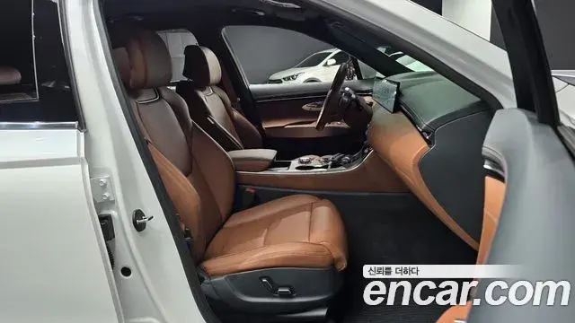 Genesis GV70 2025 — ფოტო 4/30