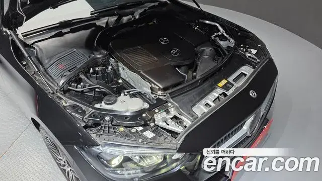 Mercedes-Benz C-Class 2022 — Photo 8/31
