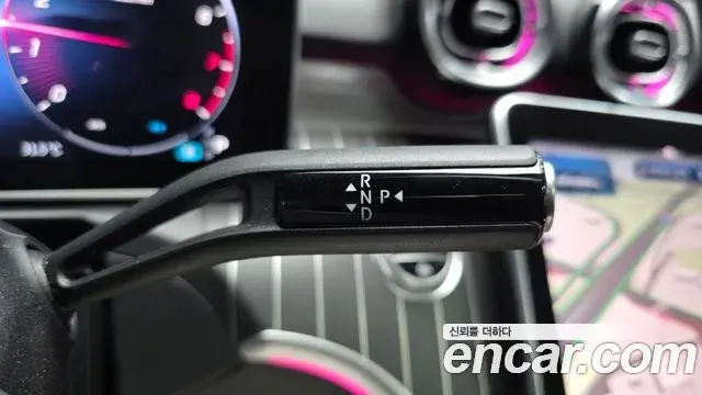 Mercedes-Benz C-Class 2022 — Photo 16/31