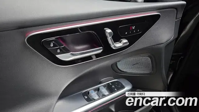 Mercedes-Benz C-Class 2022 — Photo 30/31