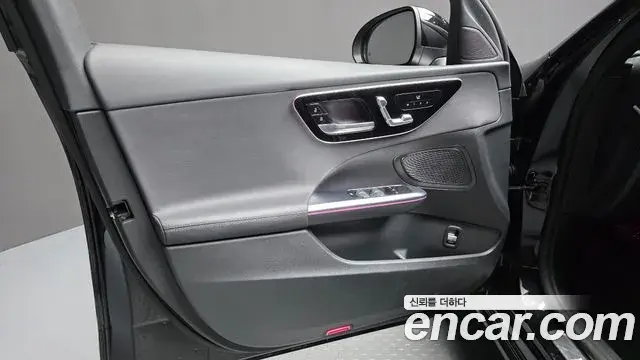 Mercedes-Benz C-Class 2022 — Photo 28/31