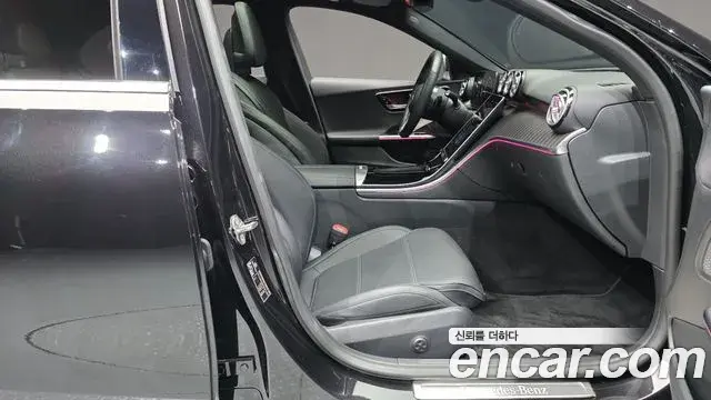 Mercedes-Benz C-Class 2022 — Photo 12/31
