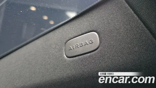 Mercedes-Benz C-Class 2022 — Photo 23/31