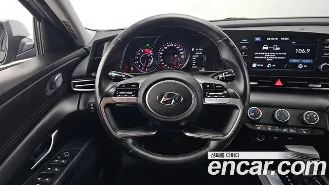 Hyundai Avante 2021 — Photo 13/20