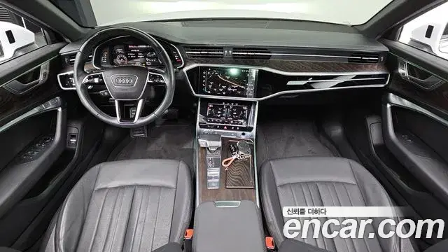 Audi A6 2019 — Фото 7/20