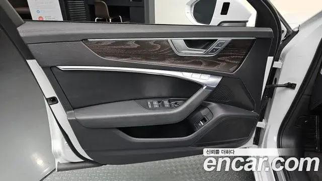 Audi A6 2019 — ფოტო 3/33