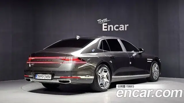 Genesis G90 2023 — Фото 1/20