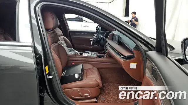 Genesis G90 2023 — Фото 10/20