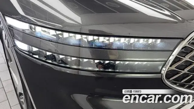Genesis G90 2023 — Photo 19/35