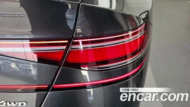 Genesis G90 2023 — Photo 32/35