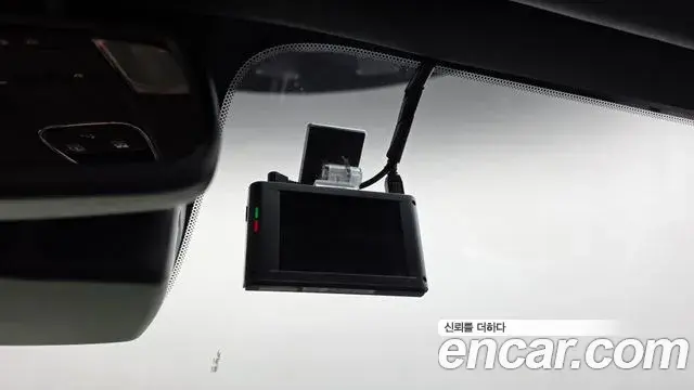 Jeep Renegade 2021 — ფოტო 9/35