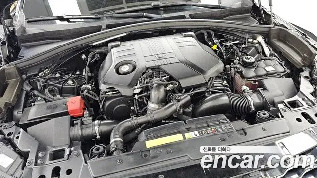 Land Rover Range Rover Velar 2019 — Şəkil 8/38