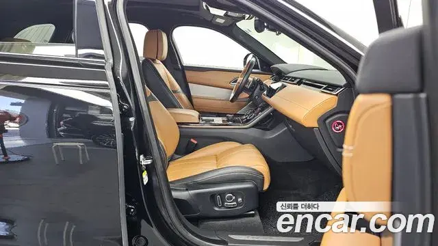 Land Rover Range Rover Velar 2019 — Şəkil 14/38